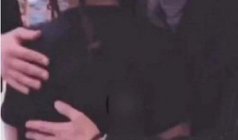 窦骁何超莲最新爆料照片,浪漫瞬间曝光！